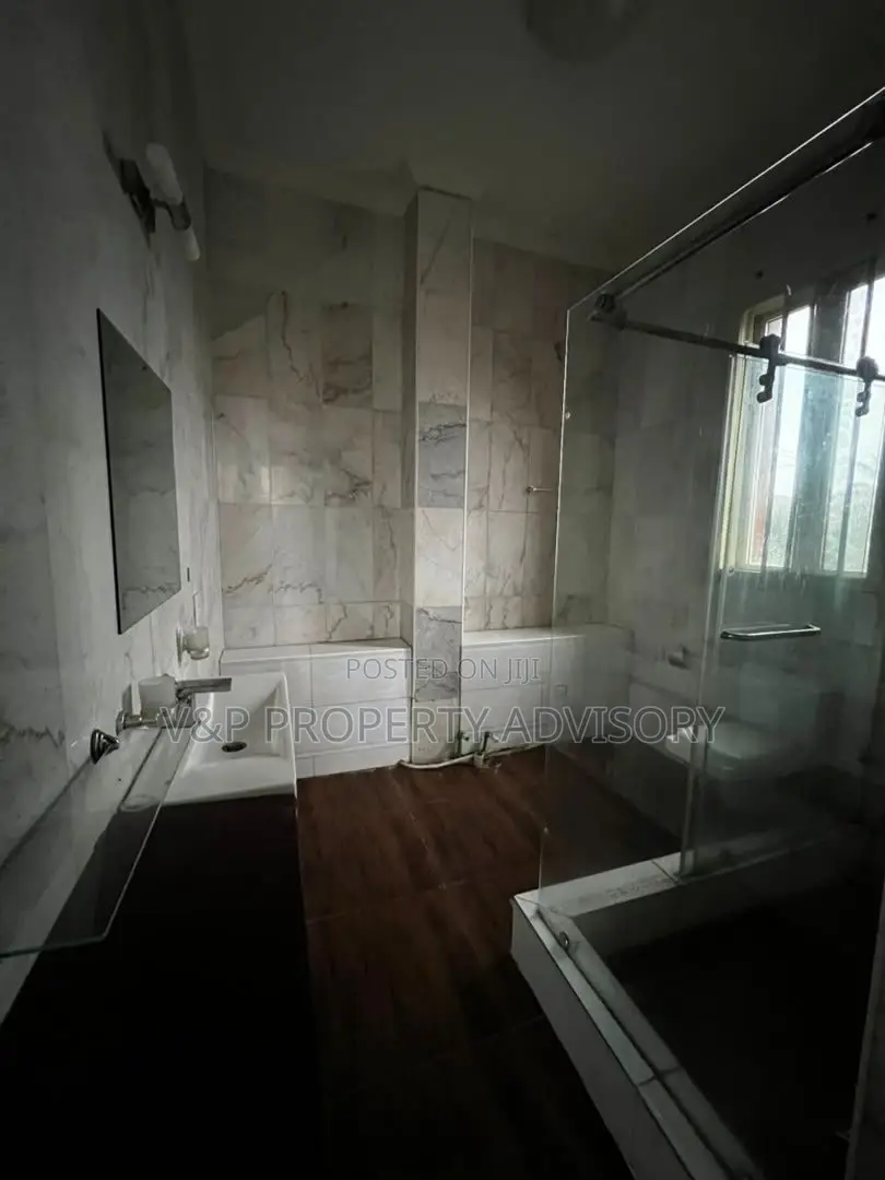 3bdrm Apartment in Parkview Estate for rent