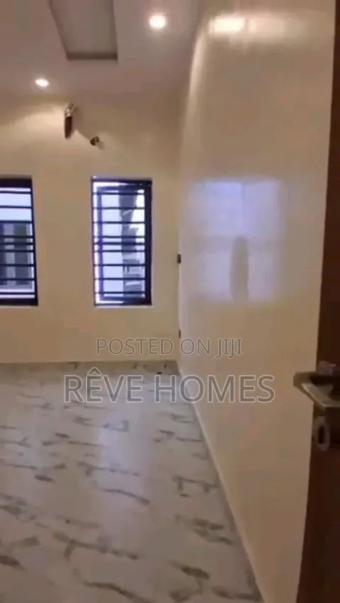3bdrm Duplex in Greenwich Gardens, Kosofe / Kosofe for rent
