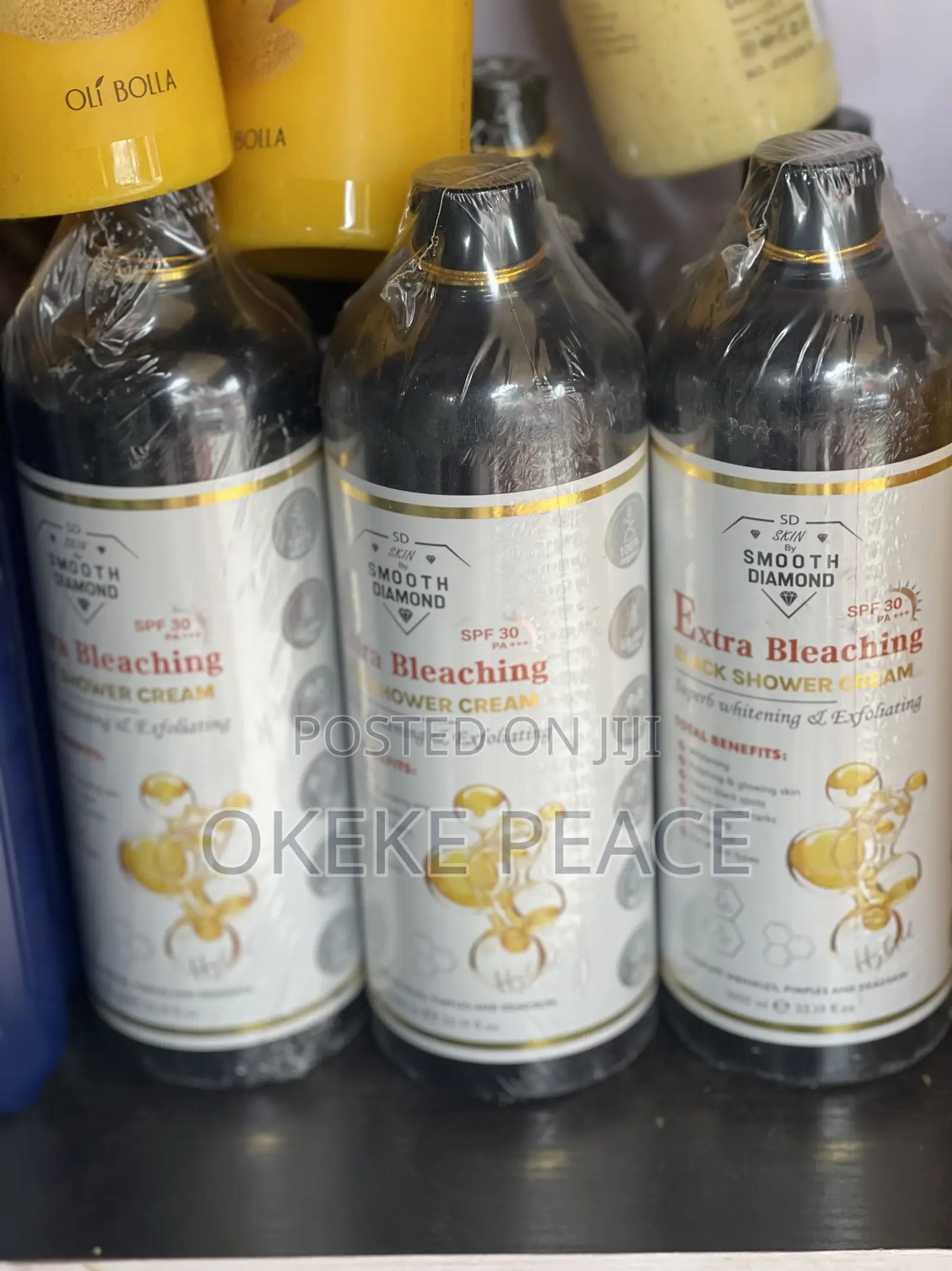 Extra Bleaching Black Shower Gel