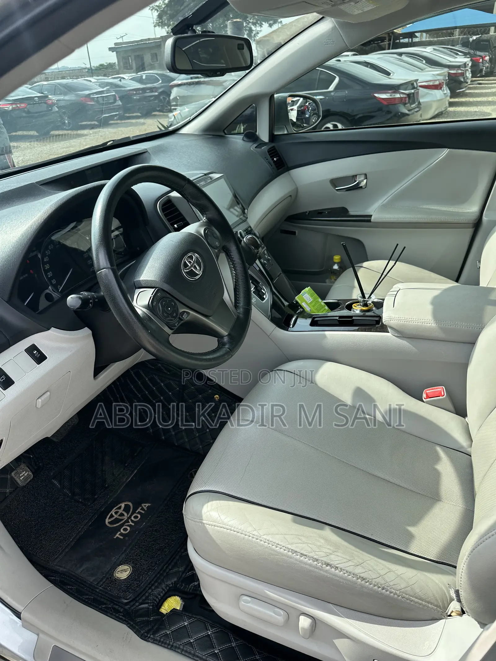 Toyota Venza 2016 Silver