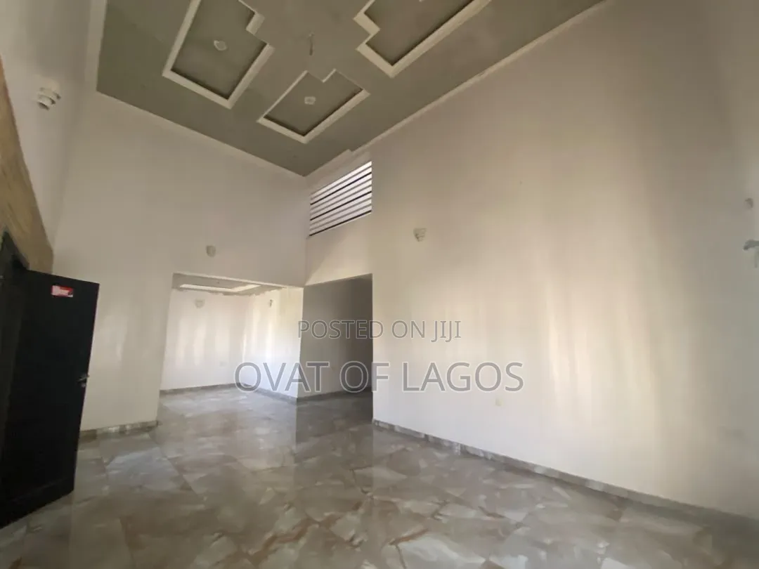 4bdrm Duplex in Osapa london for rent