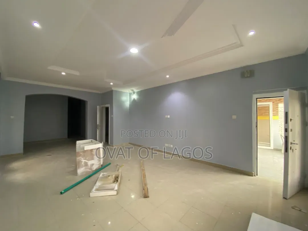5bdrm Duplex in Lekki Phase 1 for rent