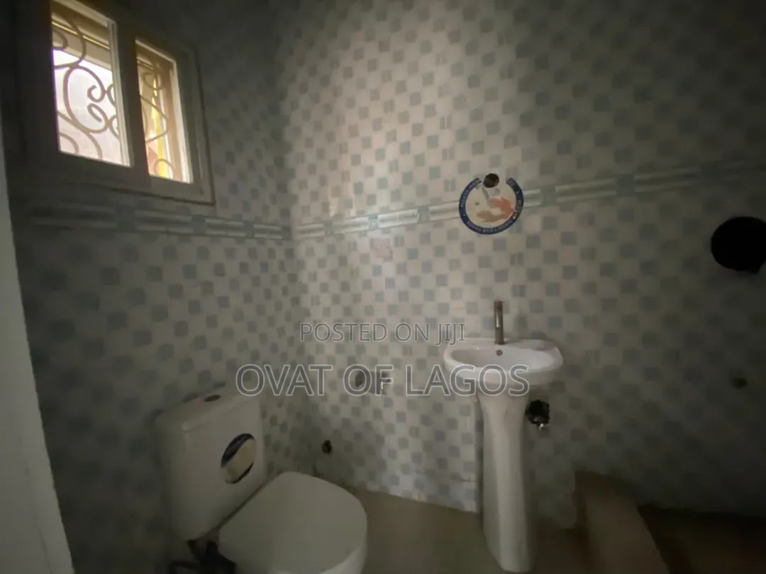 5bdrm Duplex in Lekki Phase 1 for rent