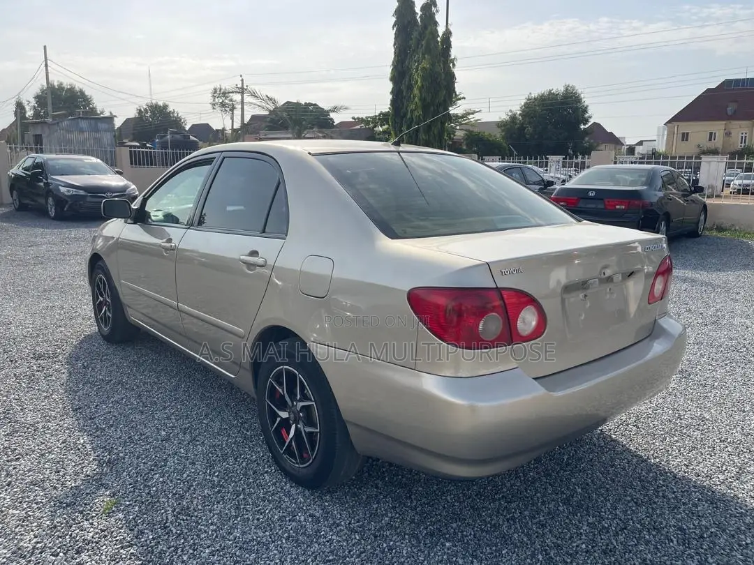 Toyota Corolla 2006 Gold