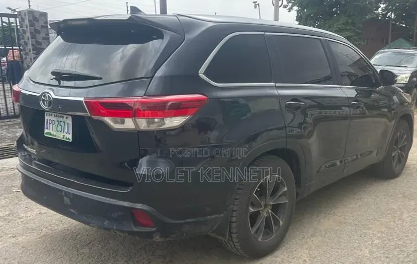Toyota Land Cruiser Prado 2011 Black