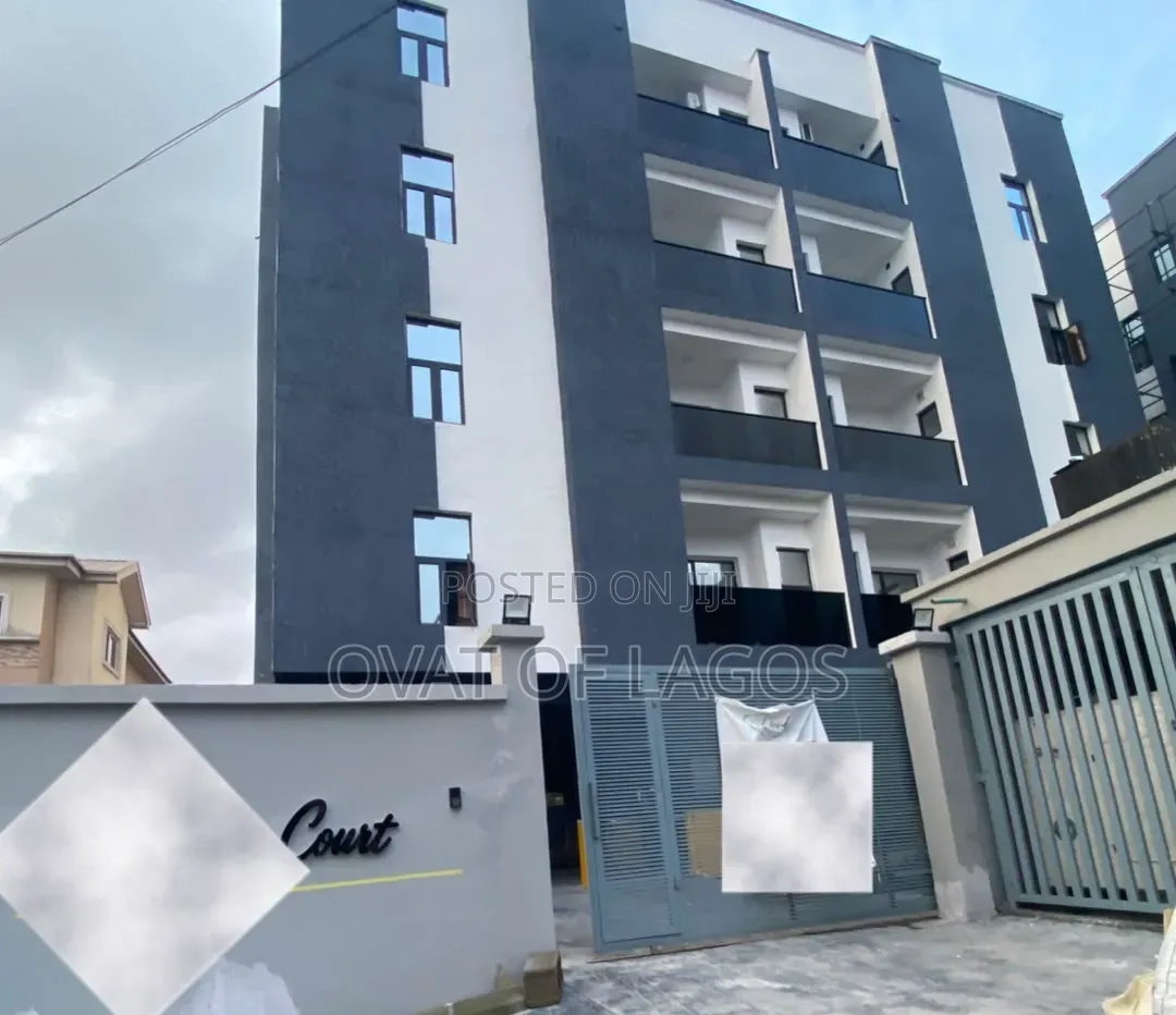 2bdrm Block of Flats in Lekki Phase 1 for rent