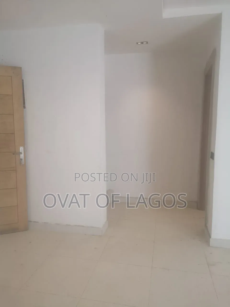 2bdrm Block of Flats in Lekki Phase 1 for rent