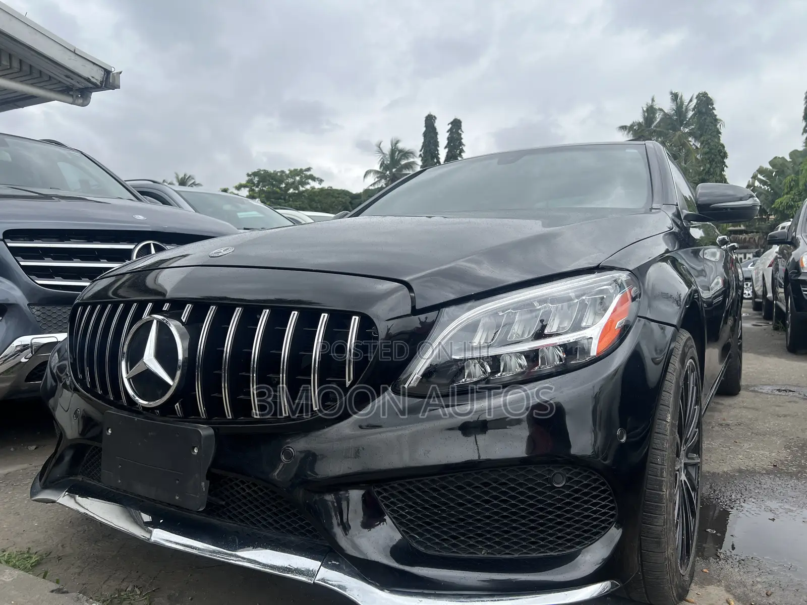 Mercedes-Benz C300 Luxury 4matic Sedan AWD (2.0L 4cyl 7A) 2017 Black