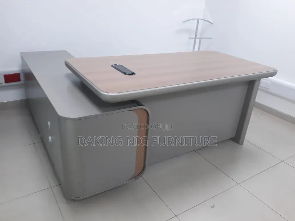 High Class Executive Office Table
