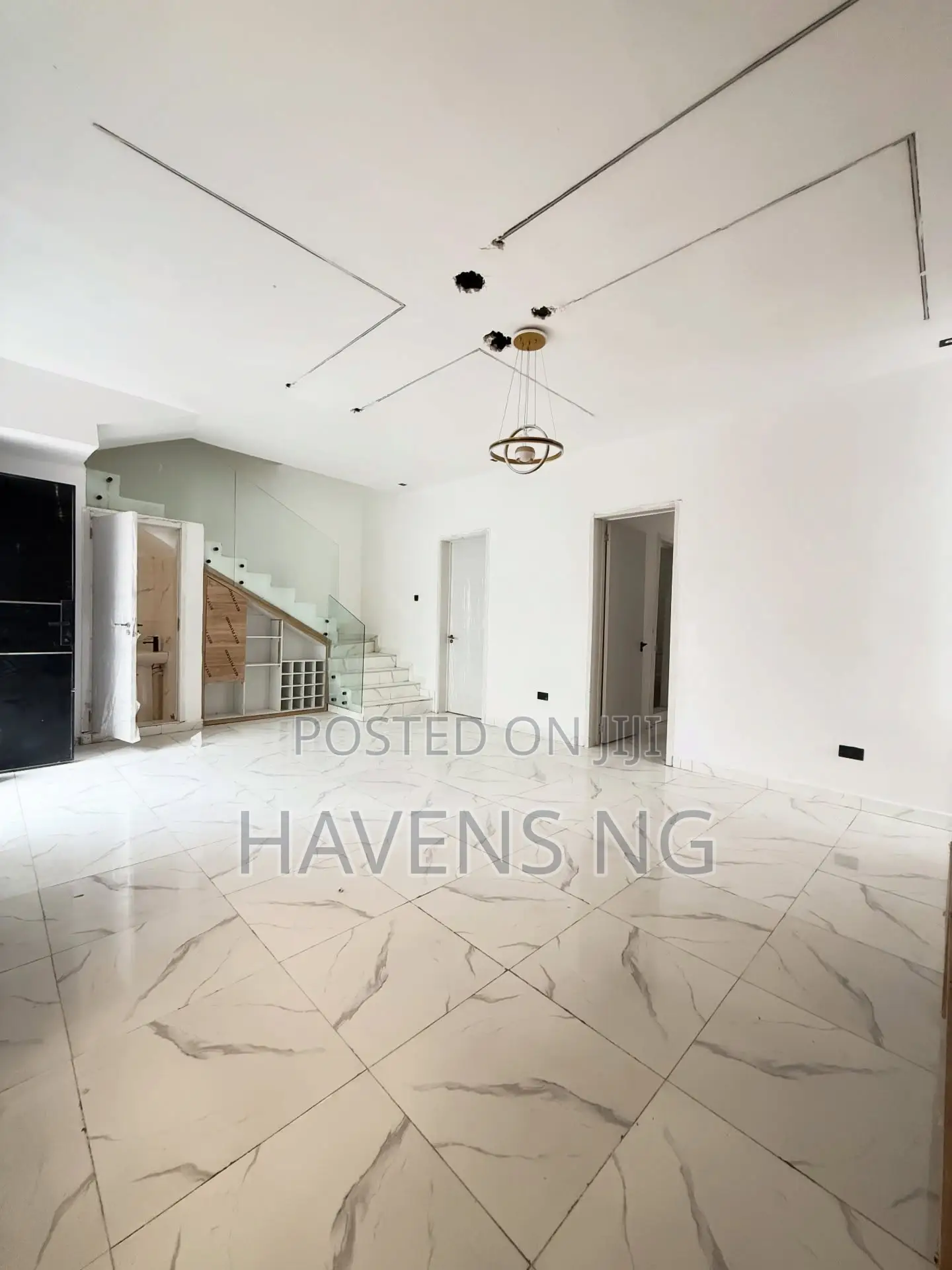 4bdrm Duplex in Ikota for sale