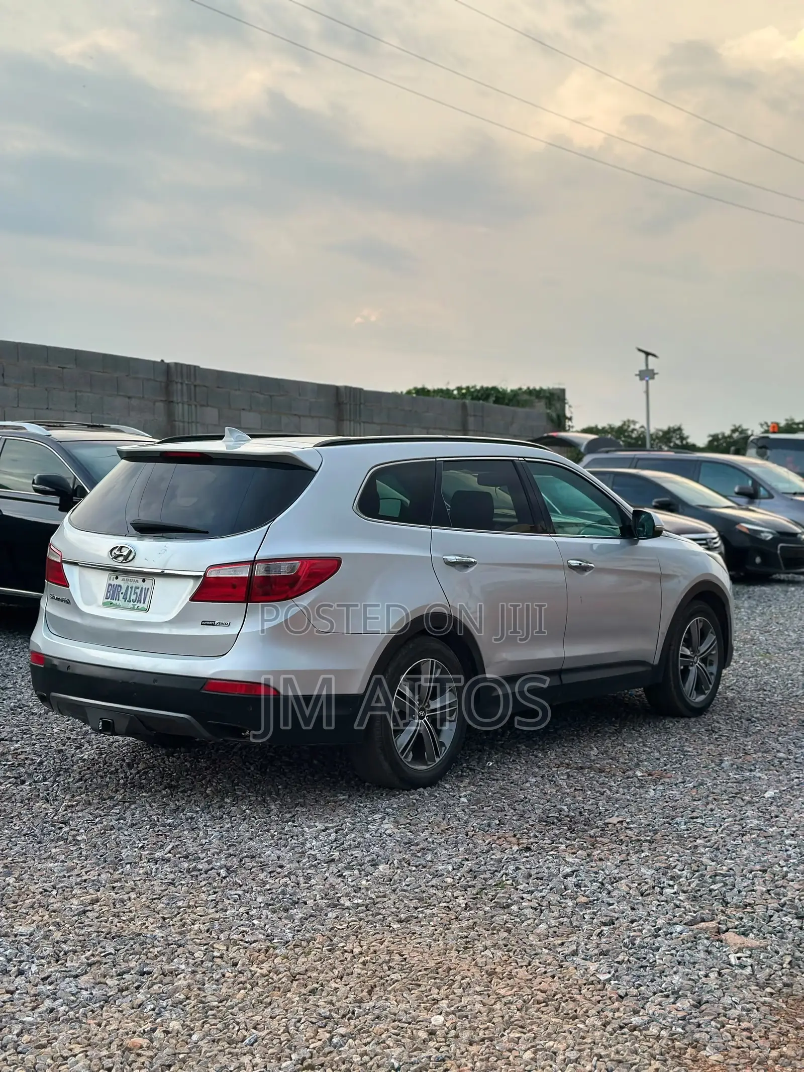 Hyundai Santa Fe Limited 4dr SUV AWD (3.3L 6cyl 6A) 2015 Gray