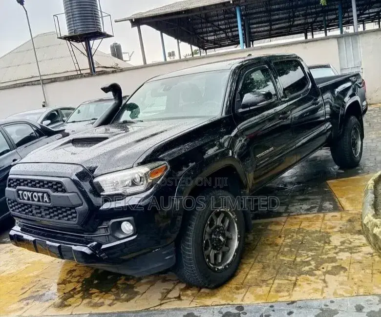 Toyota Tacoma TRD Off Road 2017 Black