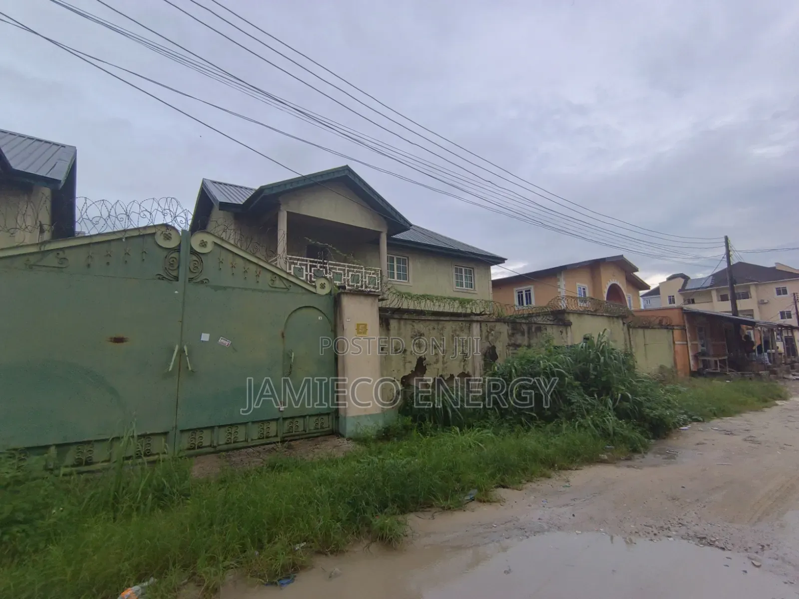 3bdrm Block of Flats in Sangotedo for sale