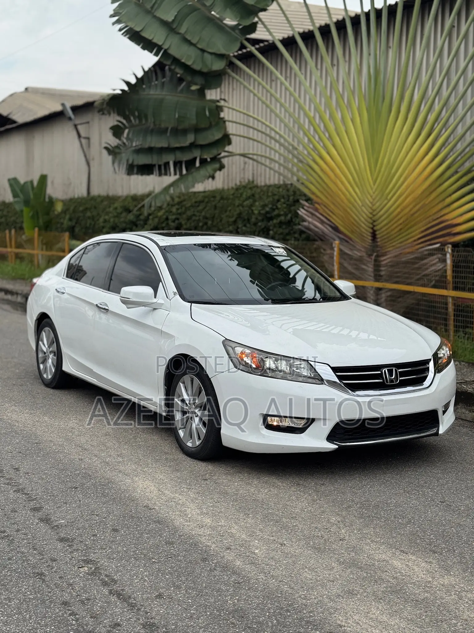 Honda Accord Touring V-6 4dr Sedan (3.5L 6cyl 6A) 2014 White