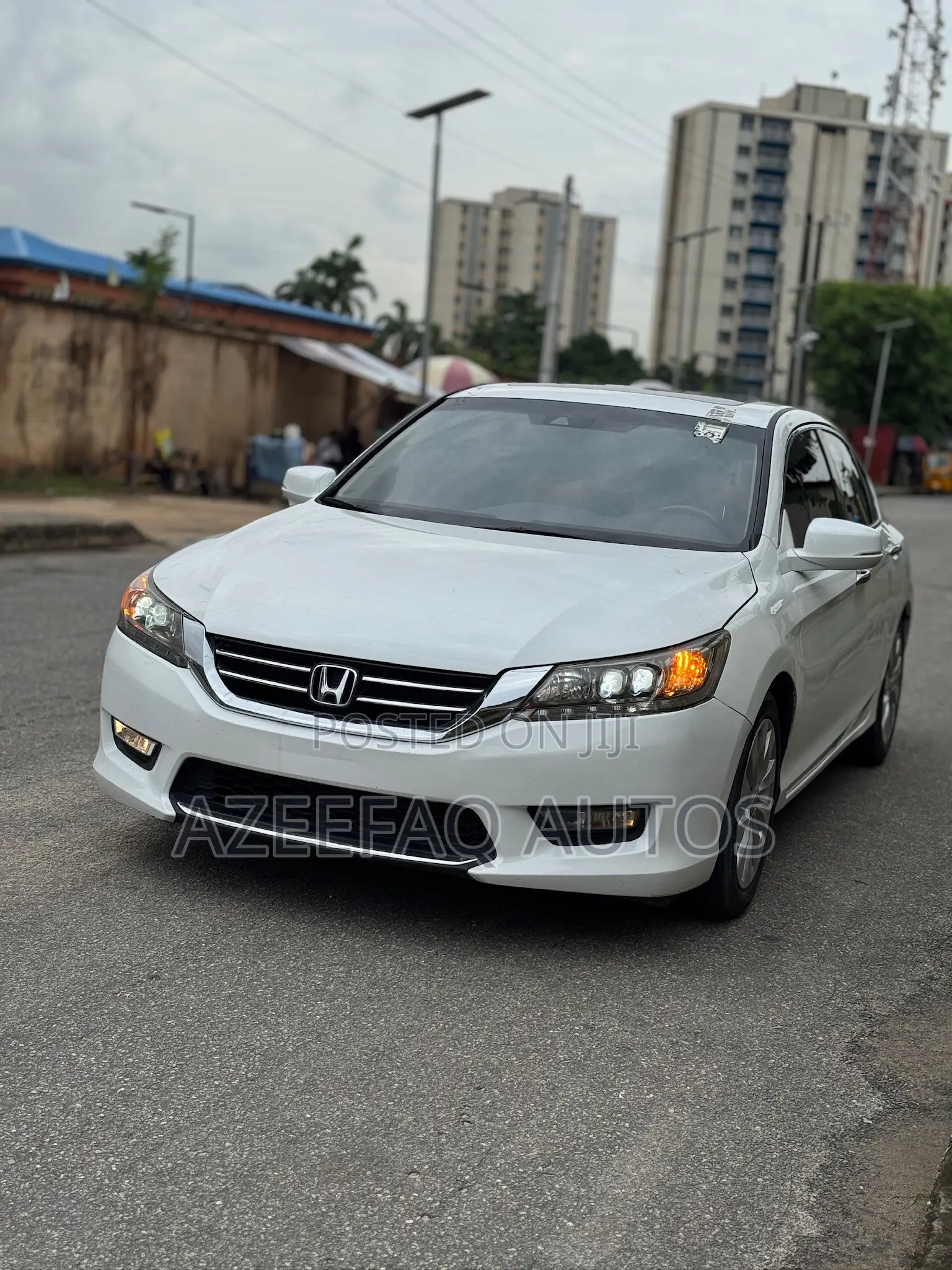 Honda Accord Touring V-6 4dr Sedan (3.5L 6cyl 6A) 2014 White