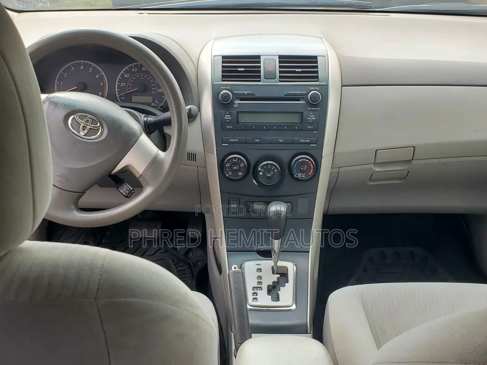 Toyota Corolla 2010 Gray