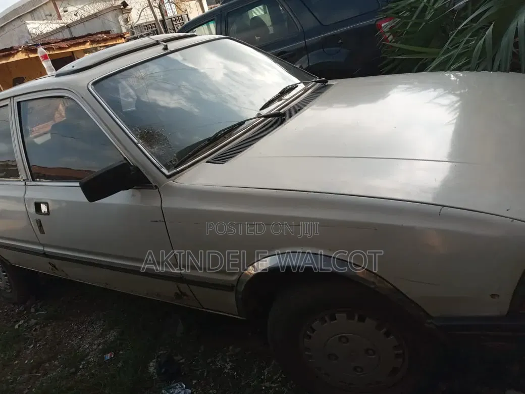 Peugeot 505 1995 White