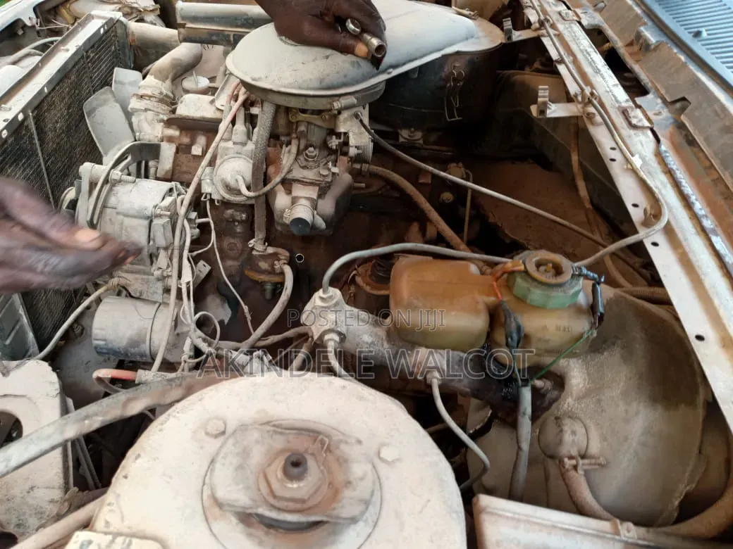 Peugeot 505 1995 White