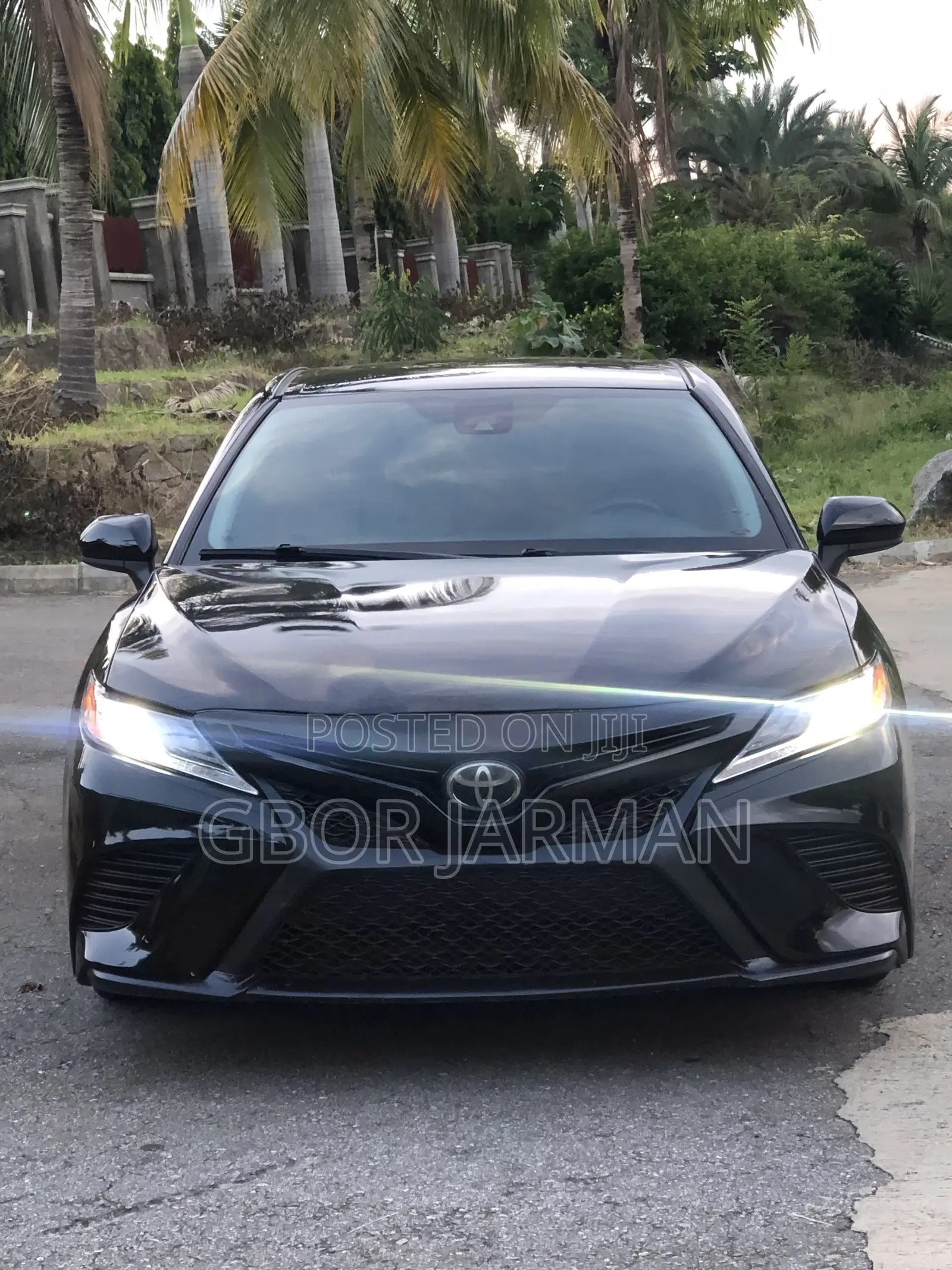 Toyota Camry SE (2.5L 4cyl 8A) 2019 Black
