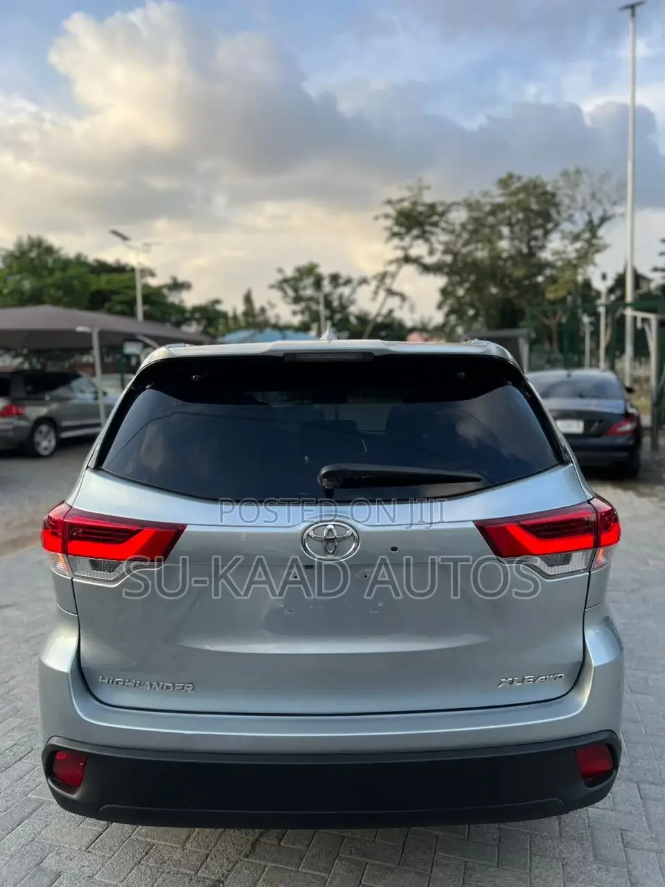 Toyota Highlander XLE 4dr SUV (3.5L 6cyl 6A) 2015 Gray