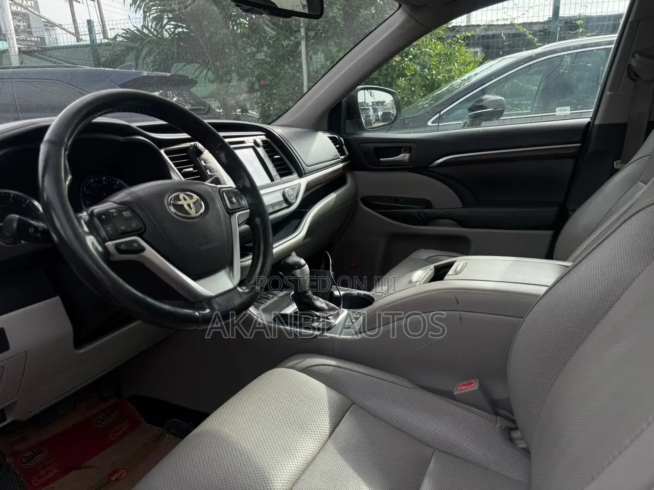 Toyota Highlander Limited 4dr SUV AWD (3.5L 6cyl 6A) 2015 Gray