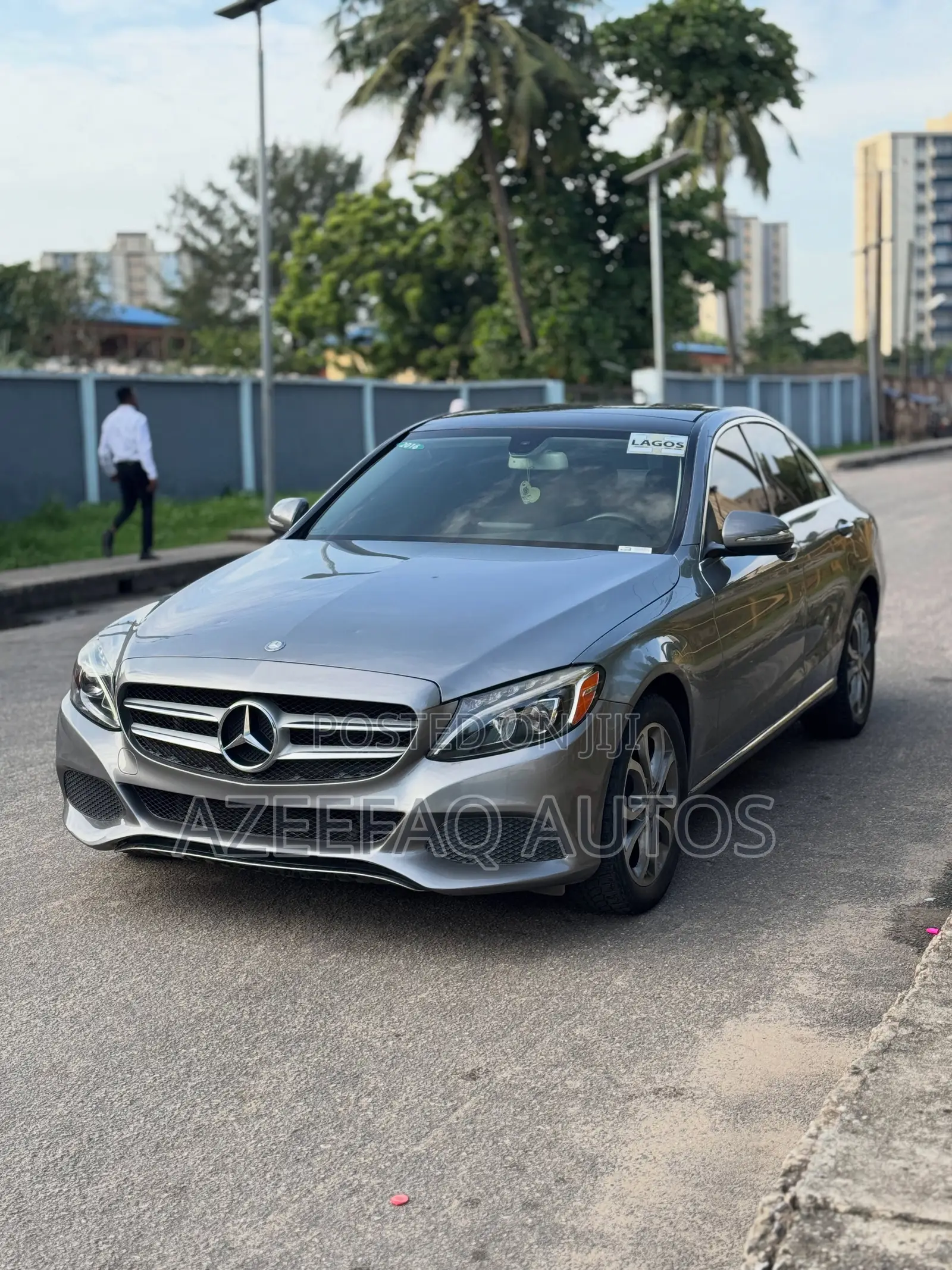 Mercedes-Benz C300 Luxury 4dr AWD 4Matic Sedan (2.0L 4cyl 7A) 2015 Gray