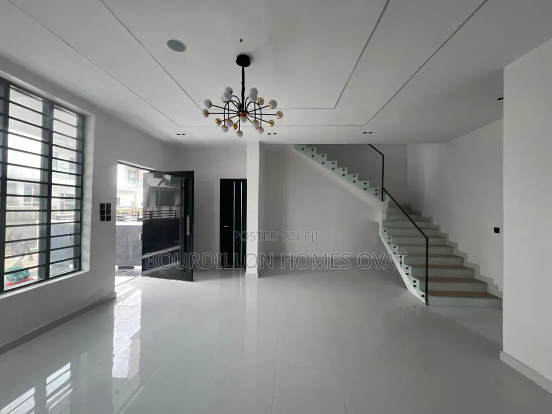 4bdrm Duplex in Lekki Palm City for sale