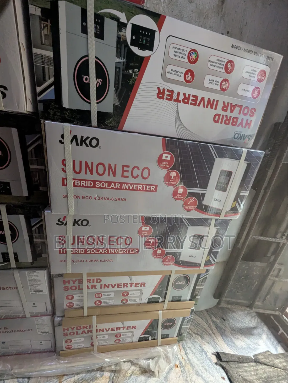 Sako 4.2kva 24v Hybrid Solar Inverters Available in Stock