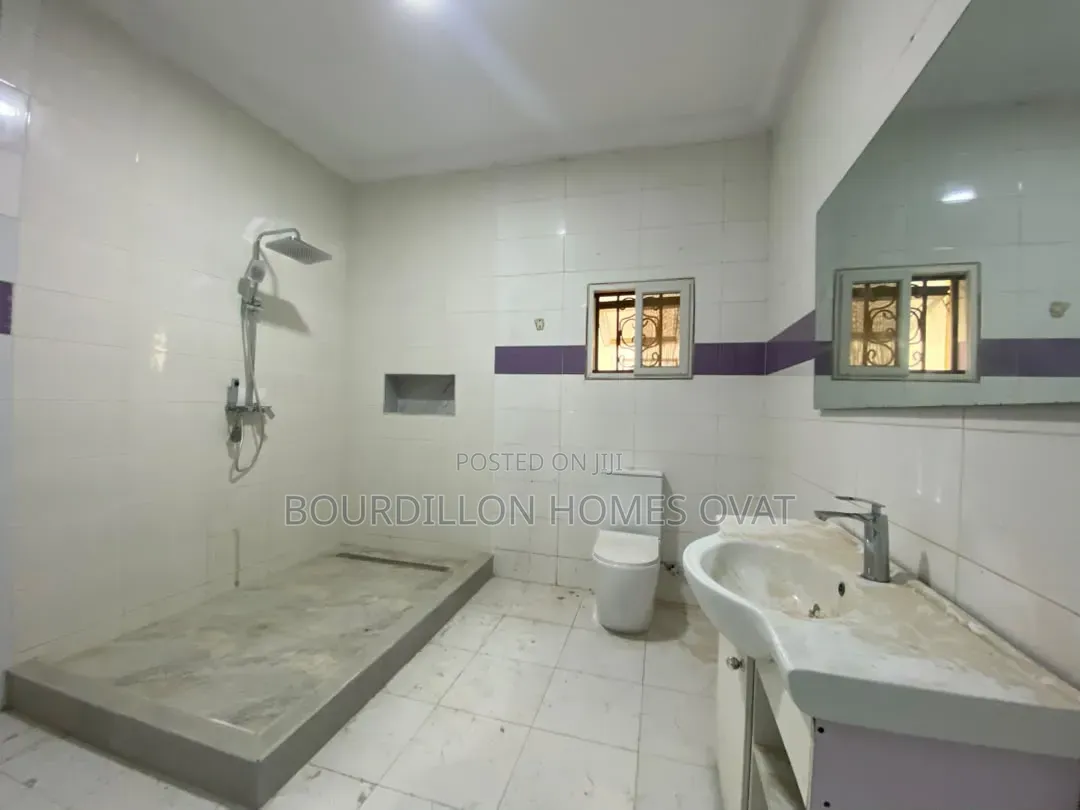 5bdrm Duplex in Lekki Phase 1 for rent