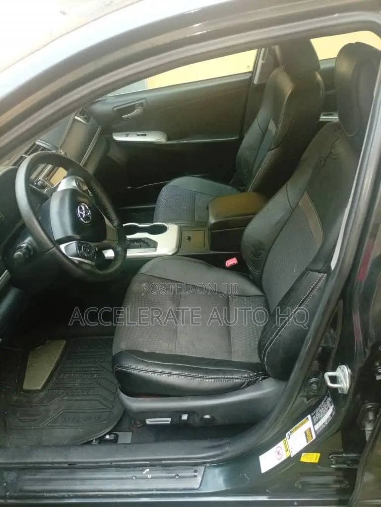 Toyota Camry SE 4dr Sedan (2.5L 4cyl 6A) 2012 Black