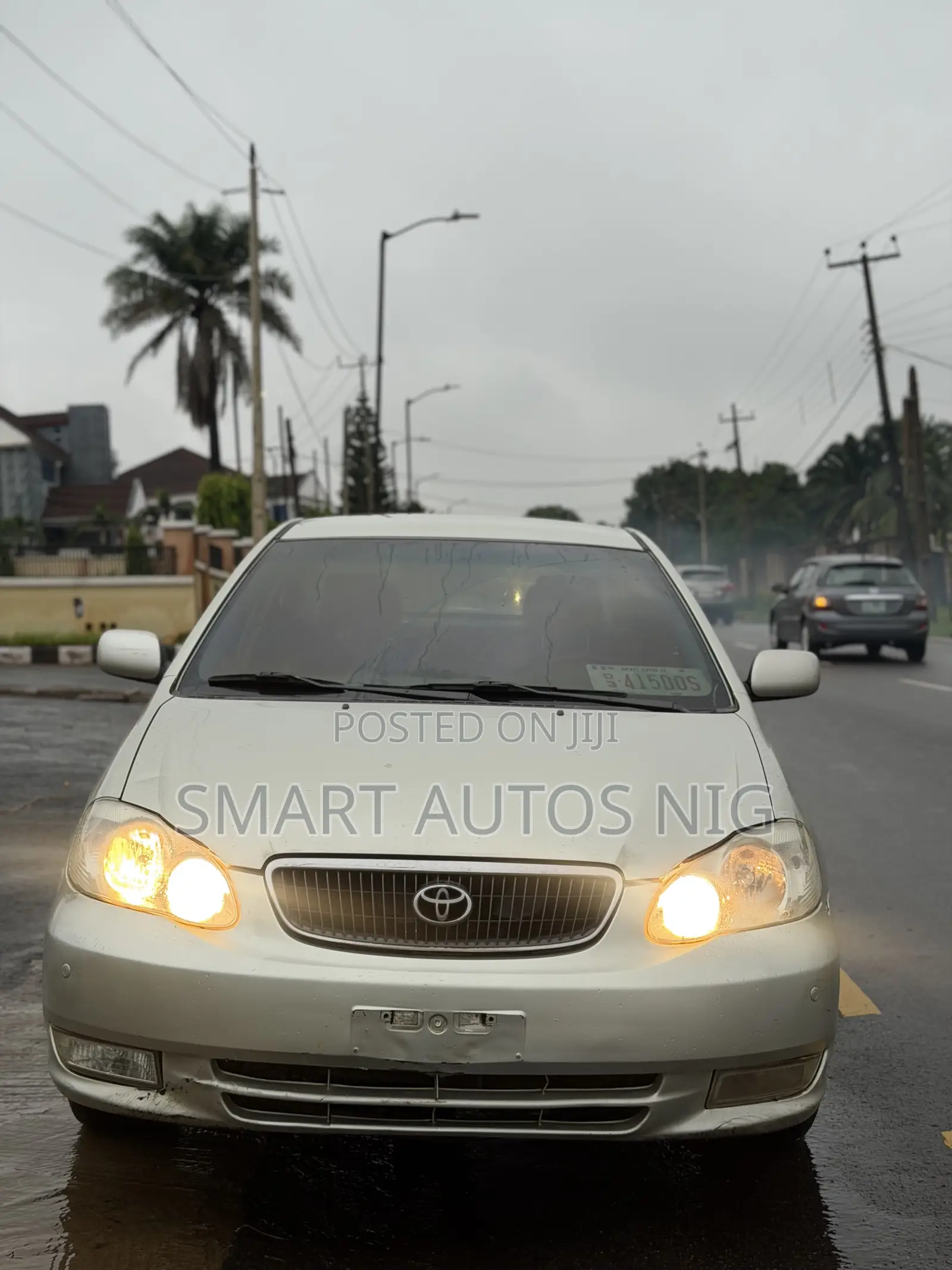 Toyota Corolla LE 2004 Gold