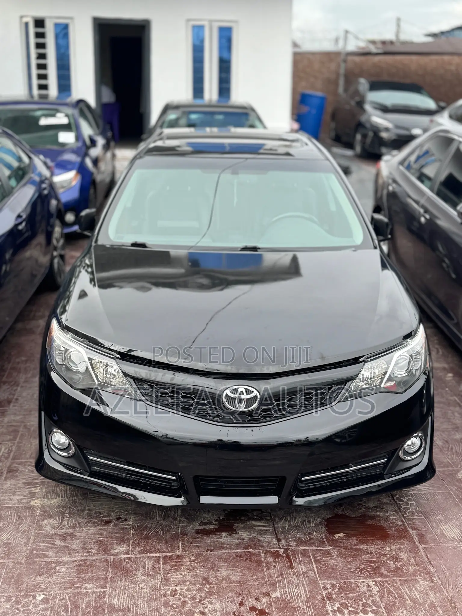 Toyota Camry SE V6 4dr Sedan (3.5L 6cyl 6A) 2012 Black