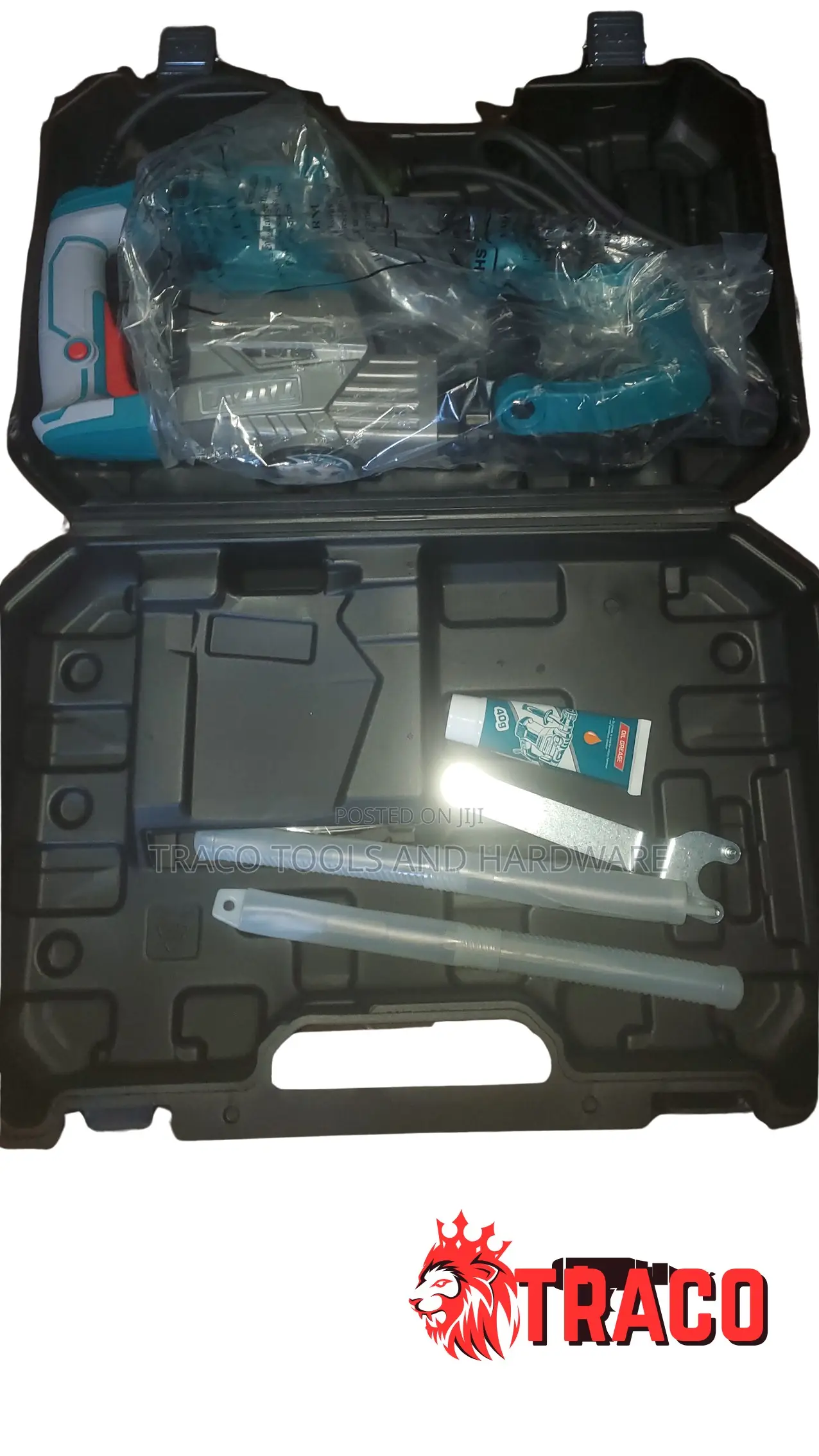 Total Tools Industrial 1300w Demolition Breaker