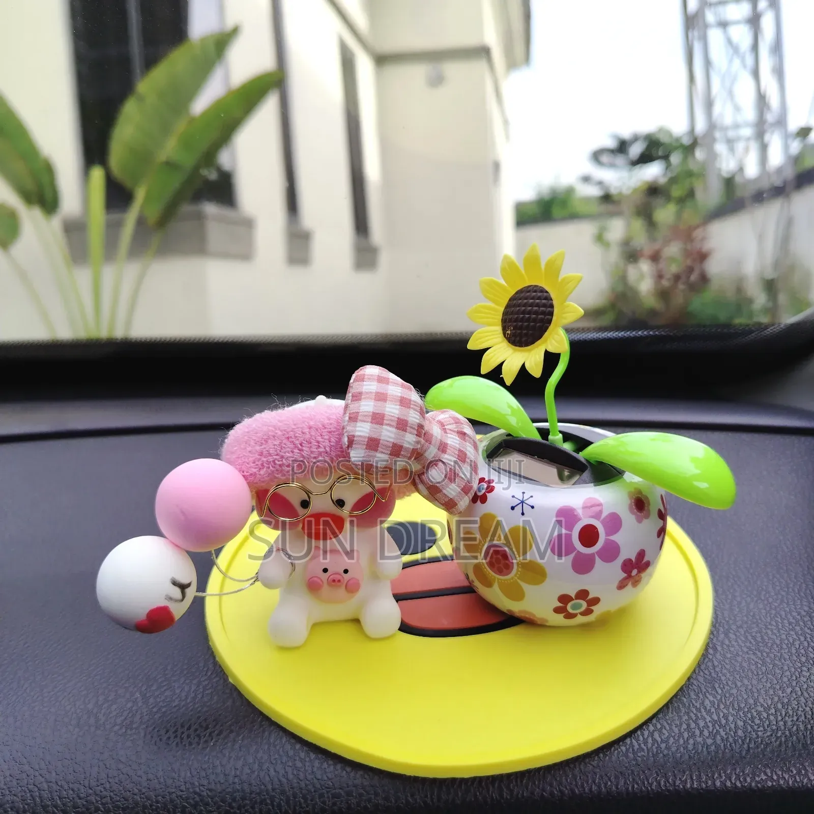 Car Ornaments Solar Energy Sunflower Decoration Girlfriend Gift