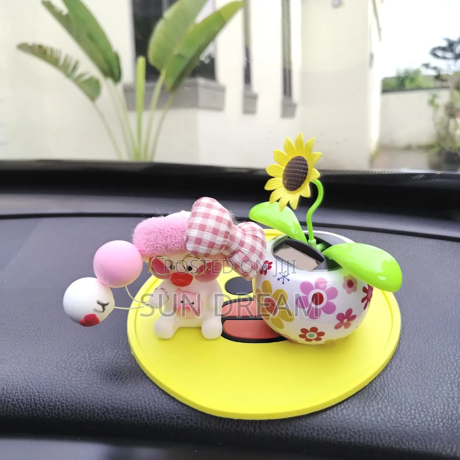 Car Ornaments Solar Energy Sunflower Decoration Girlfriend Gift