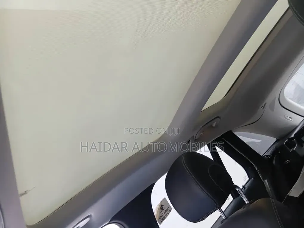 Mercedes-Benz GLC-Class 2017 Gold