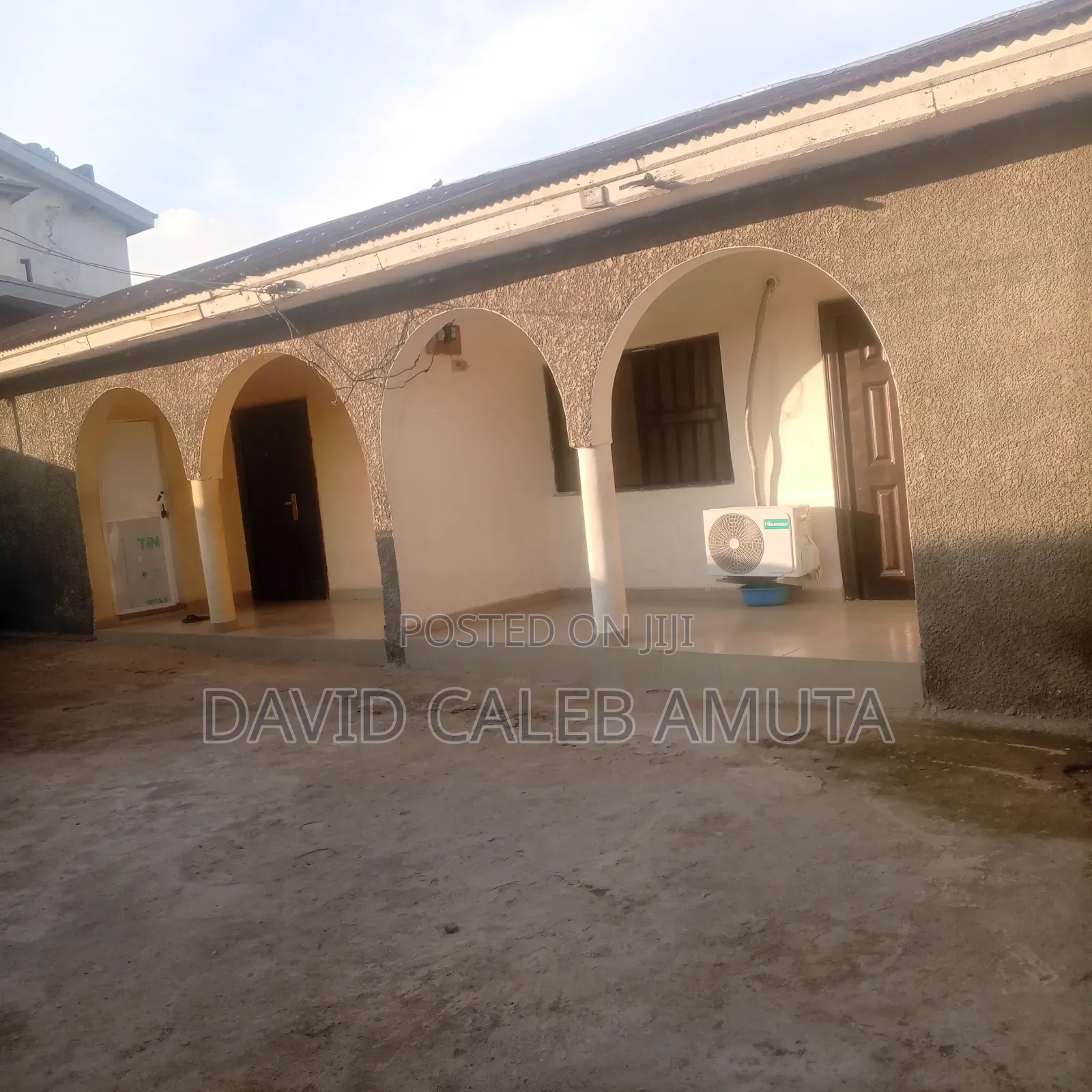 4bdrm Bungalow in Nyanya Along General for sale