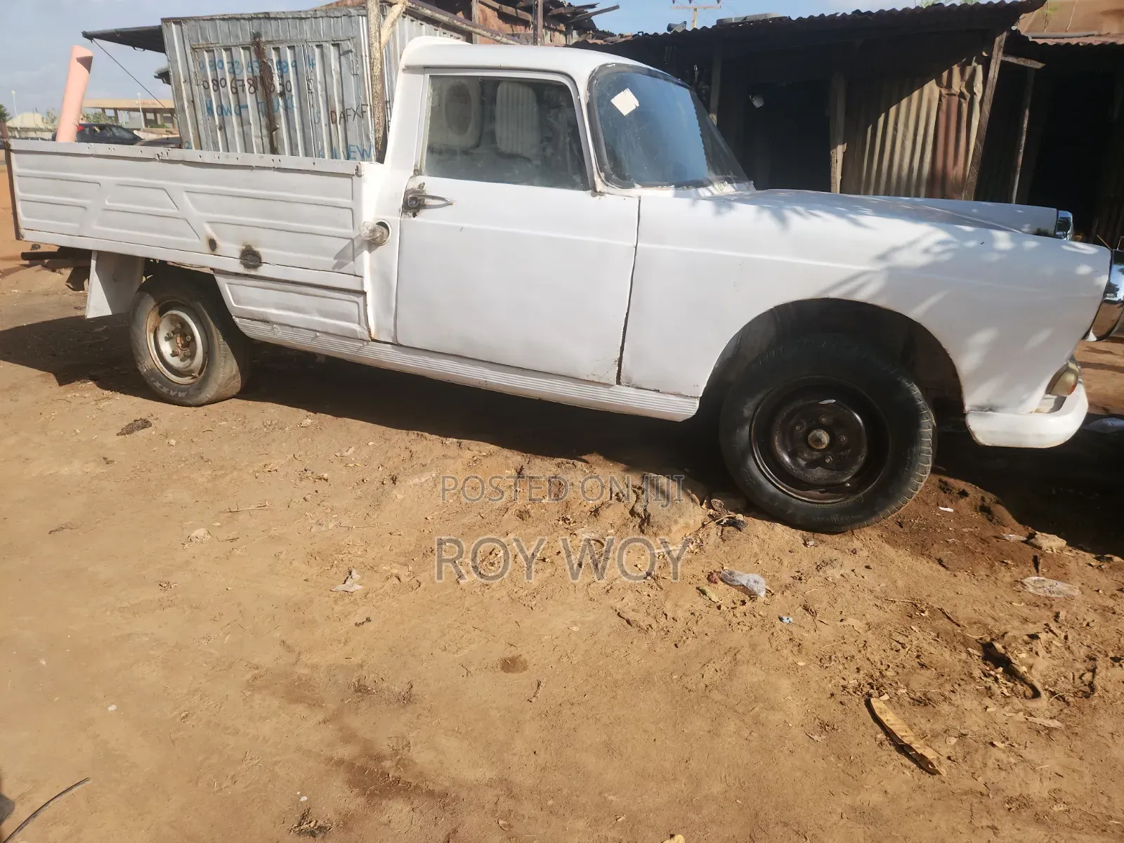 Peugeot 404 Familiale 1978 White