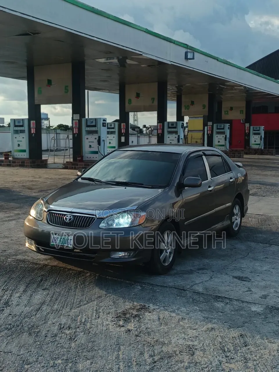 Toyota Corolla 2004 Gray