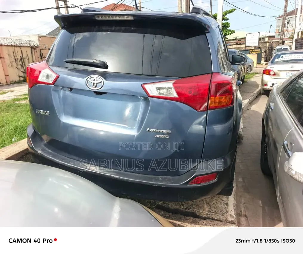 Toyota RAV4 Limited AWD (2.5L 4cyl 6A) 2013 Blue