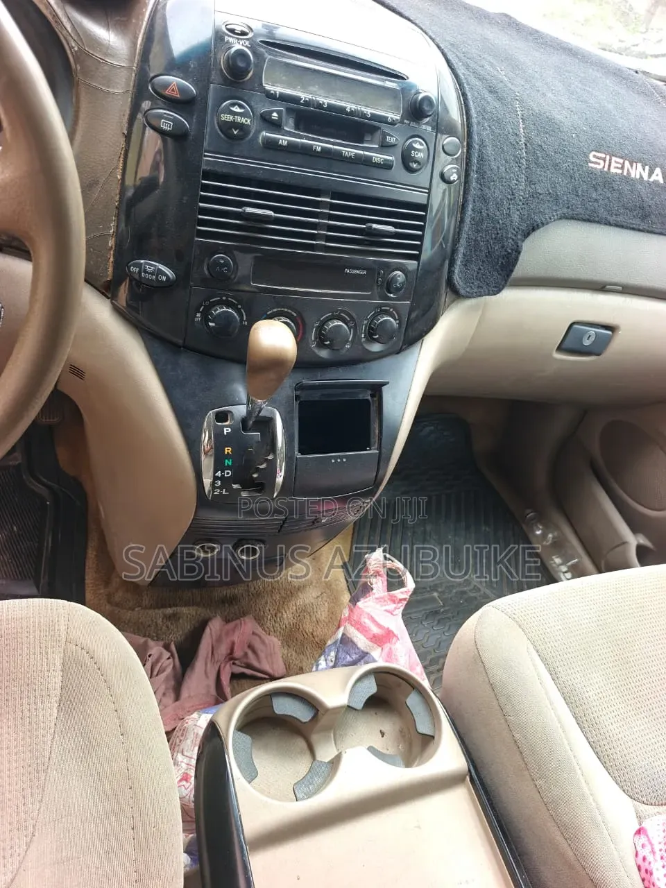 Toyota Sienna LE AWD 2005 Gold