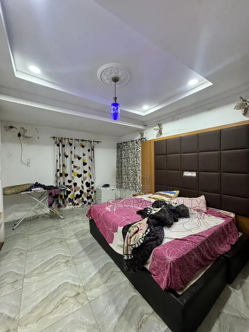 5bdrm Duplex in Okebadan Estate, Akobo for rent