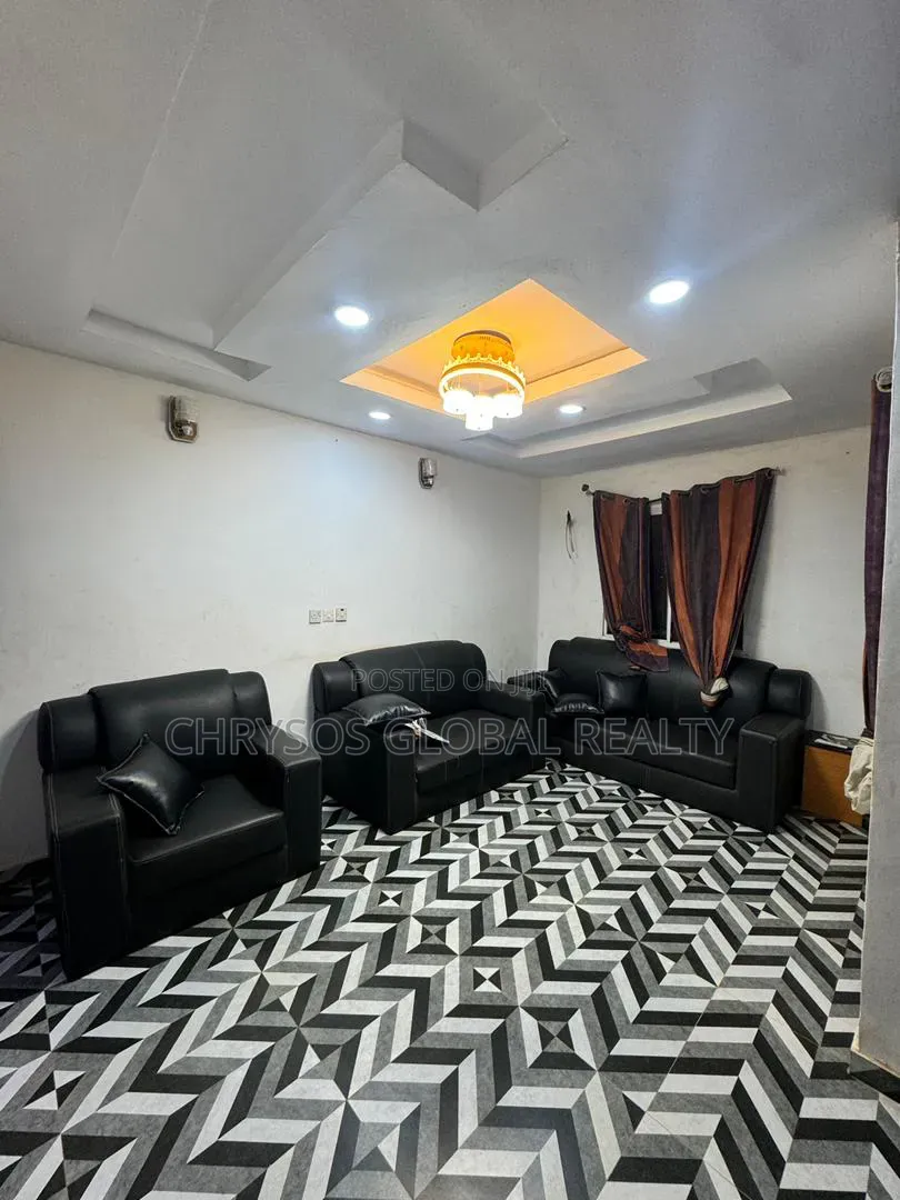 5bdrm Duplex in Okebadan Estate, Akobo for rent