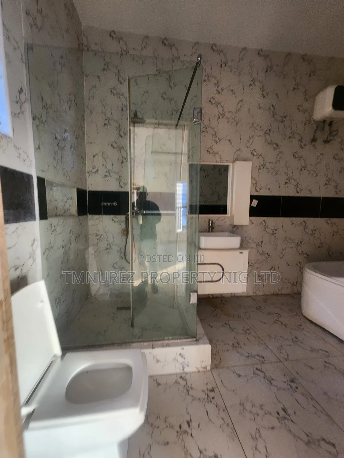 Studio Apartment in Ikota for rent