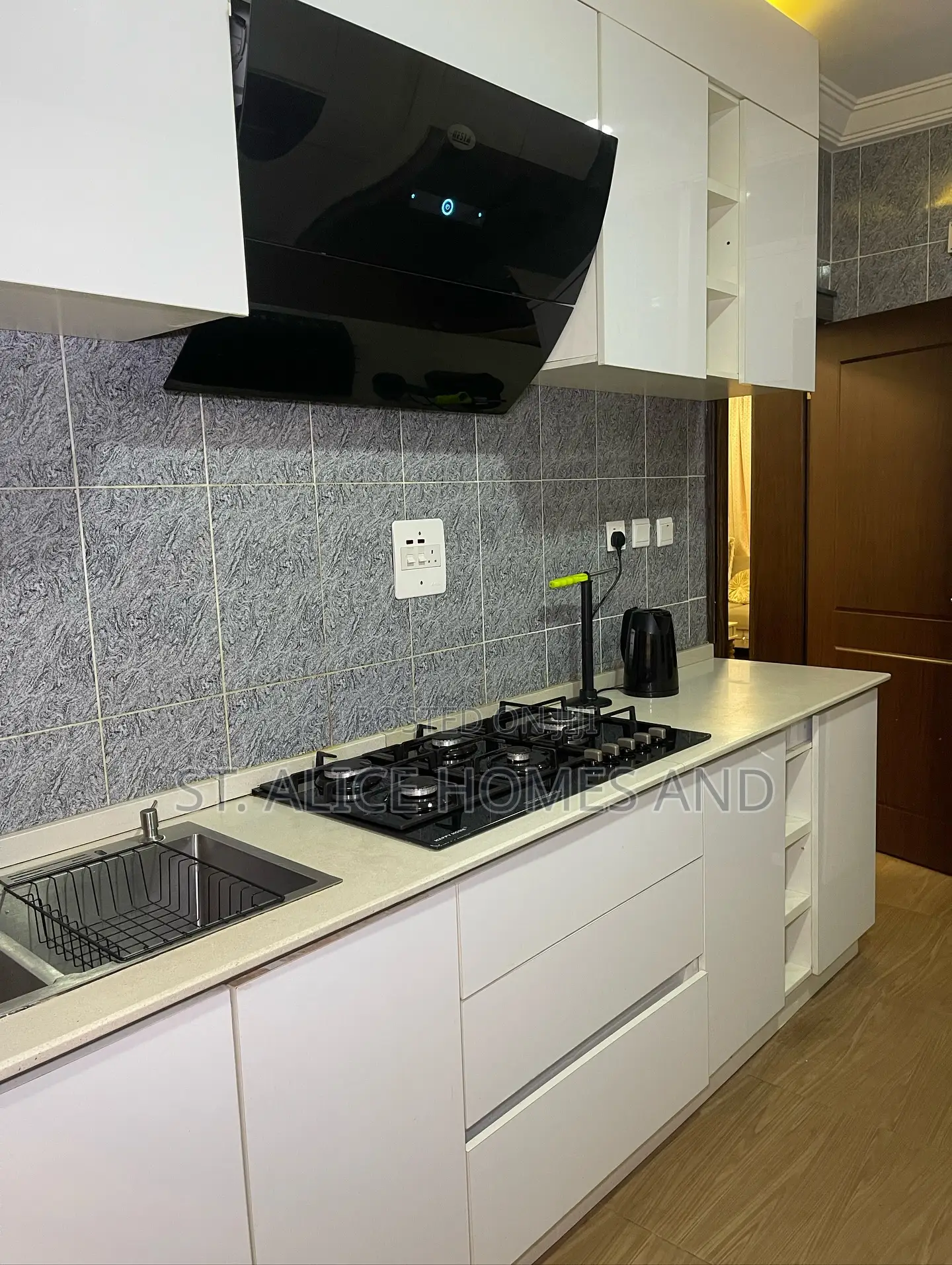 Petfel 2 Bedroom With Washing Machine & Dryer