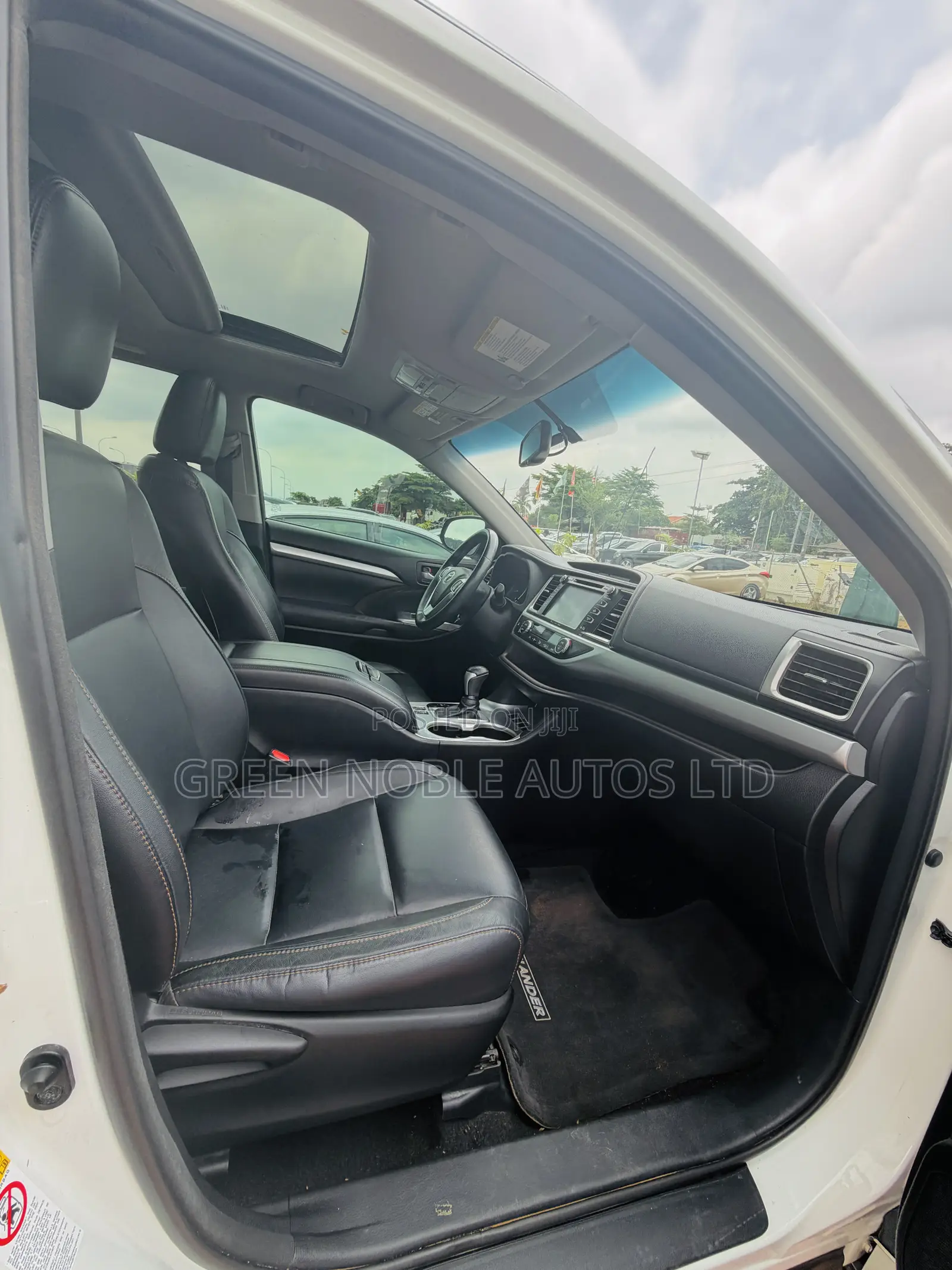 Toyota Highlander XLE V6 4x2 (3.5L 6cyl 6A) 2016 White