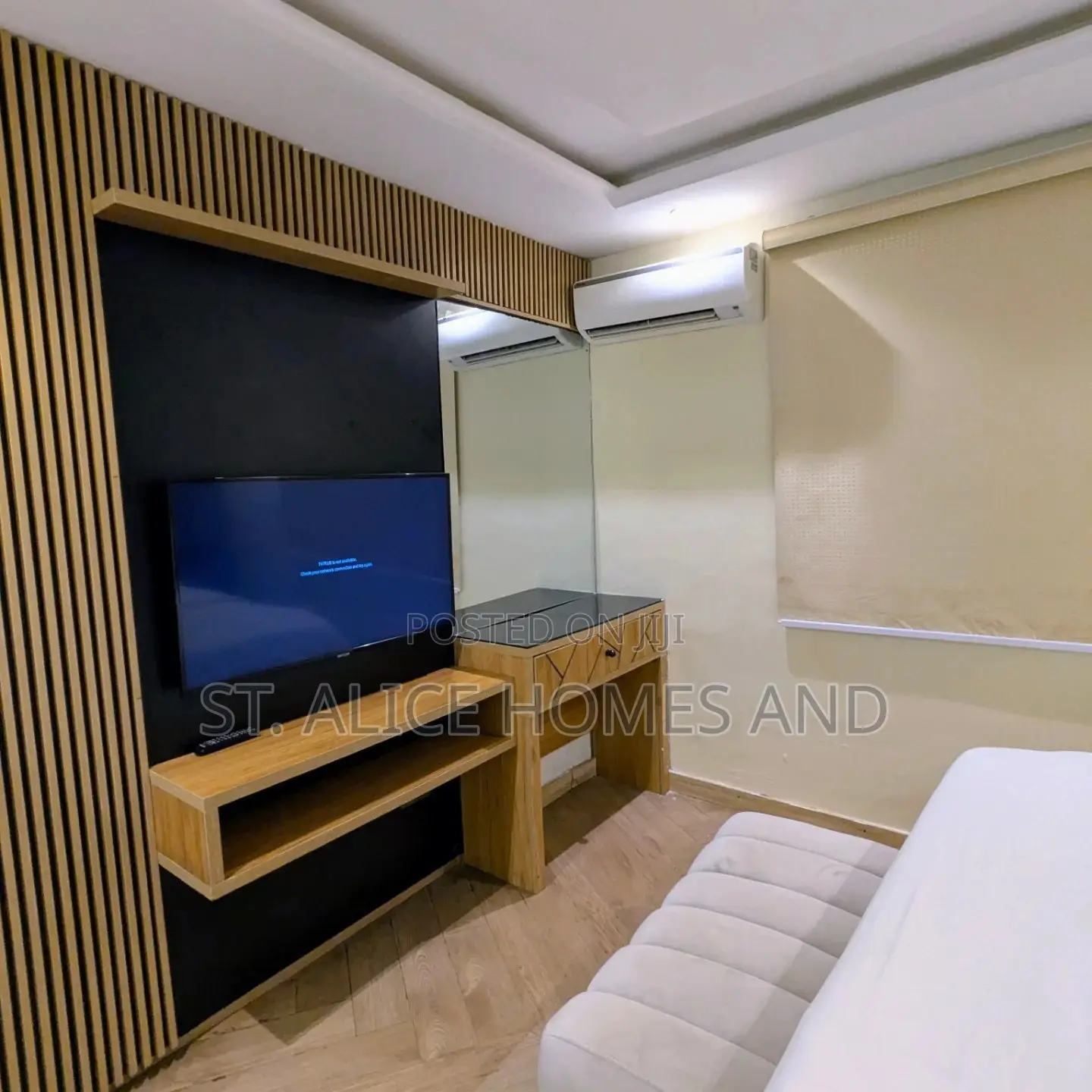 0threeresidence Yellow Theme 2 Bedroom