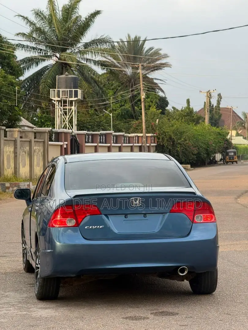 Honda Civic 2006 Blue