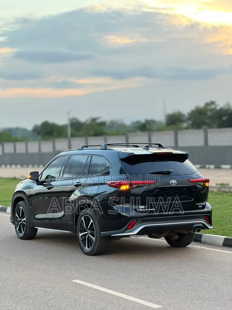 Toyota Highlander XSE 2021 Black