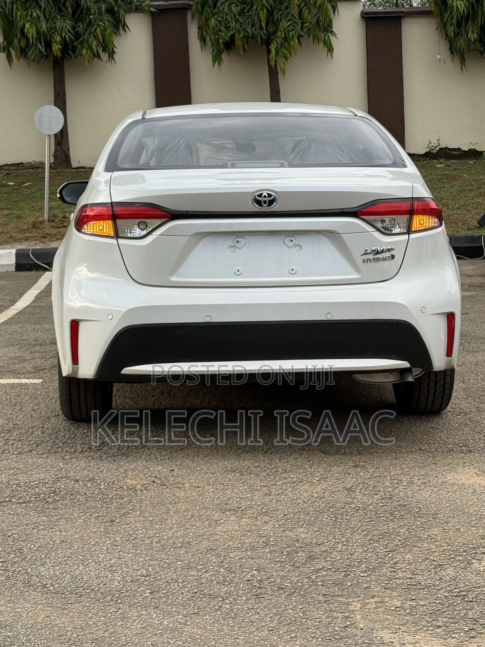 Toyota Corolla Hybrid SE 2023 White